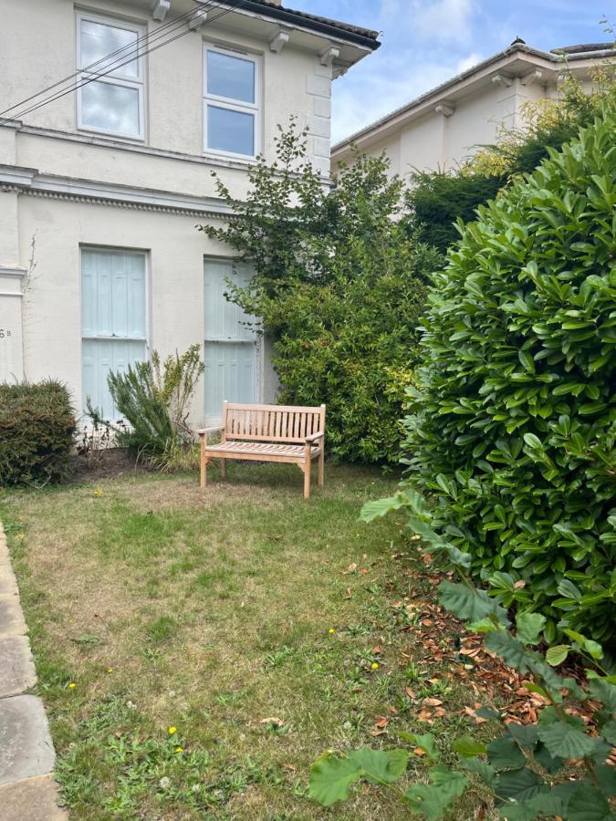 Elegant Bloomsbury Apartment In Tunbridge Wells 外观 照片